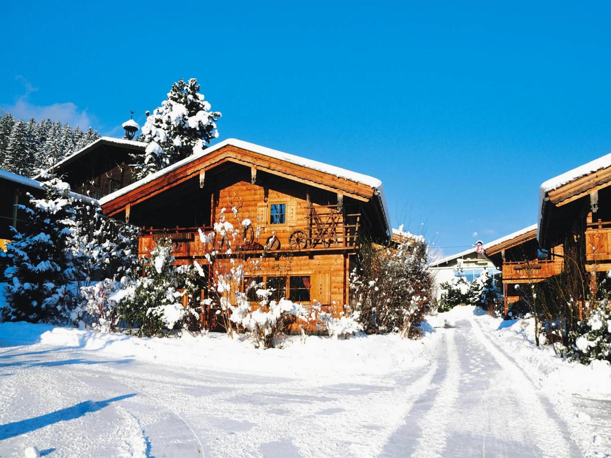 Almdorf Zillertal F Gen *